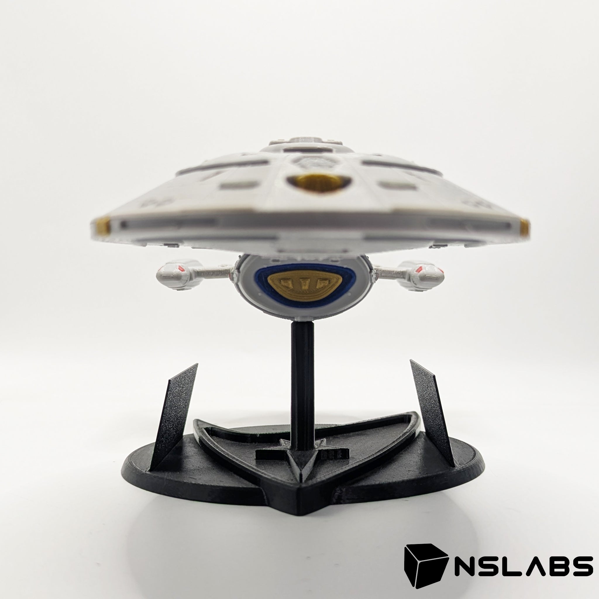 USS Voyager NCC-74656 Fan Made Replica Star Trek Voyager [ST011]