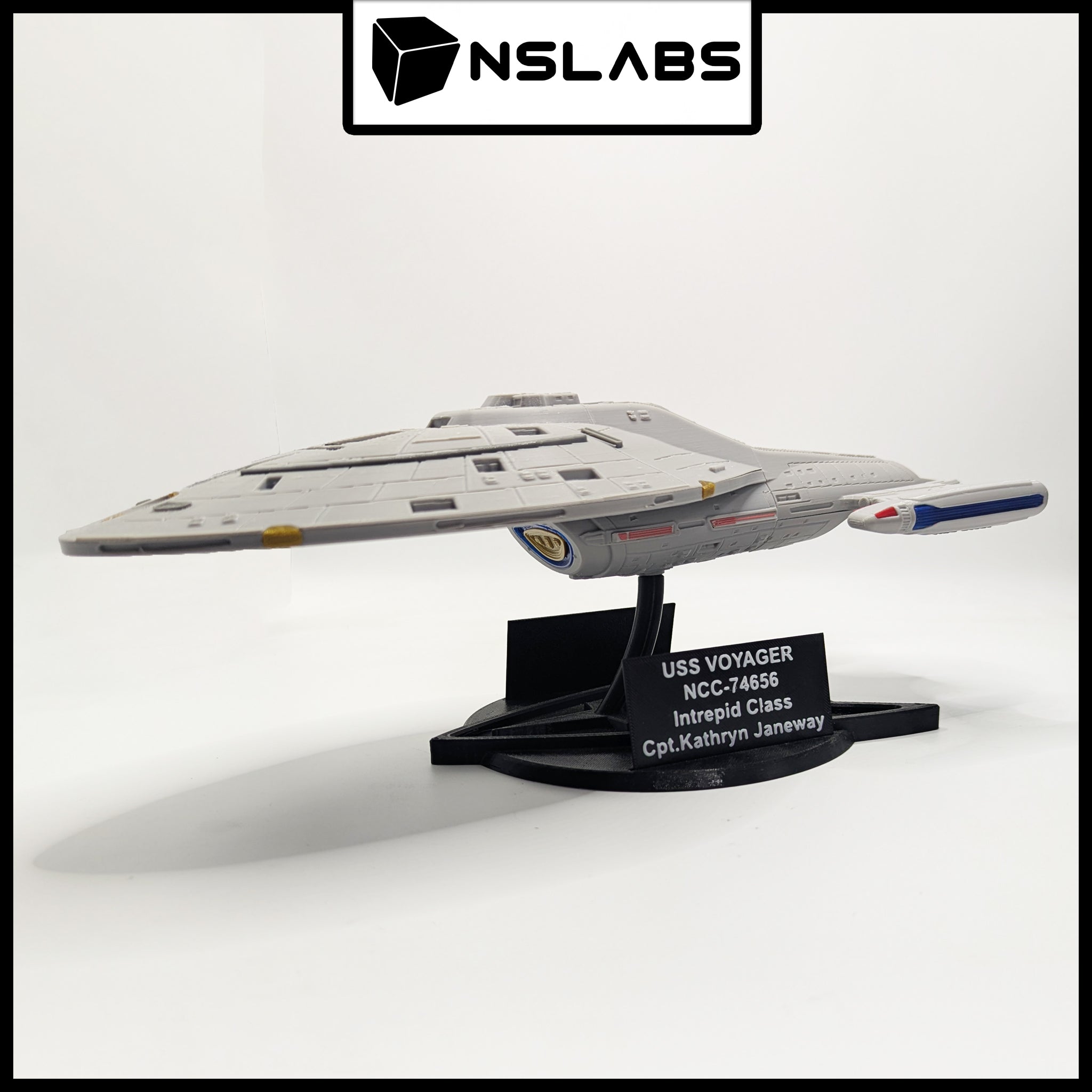 USS Voyager NCC-74656 Fan Made Replica Star Trek Voyager [ST011]